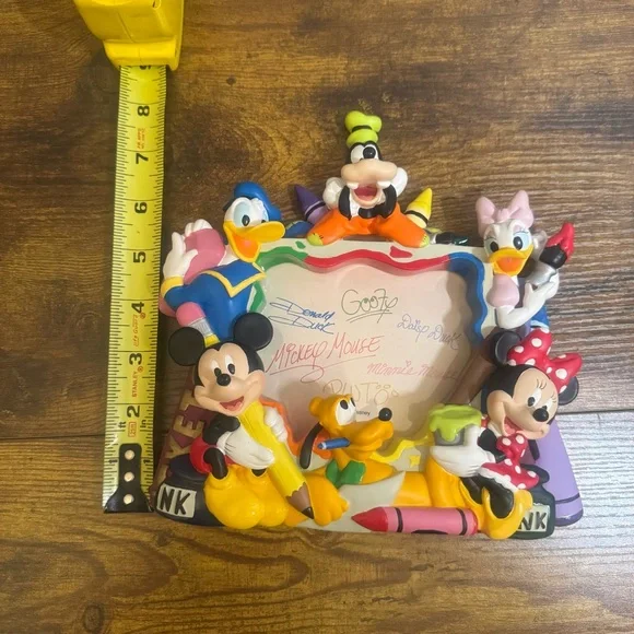 Walt Disney World Mickey Mouse Friends Art Theme 3D Picture Frame - Picture 12 of 13